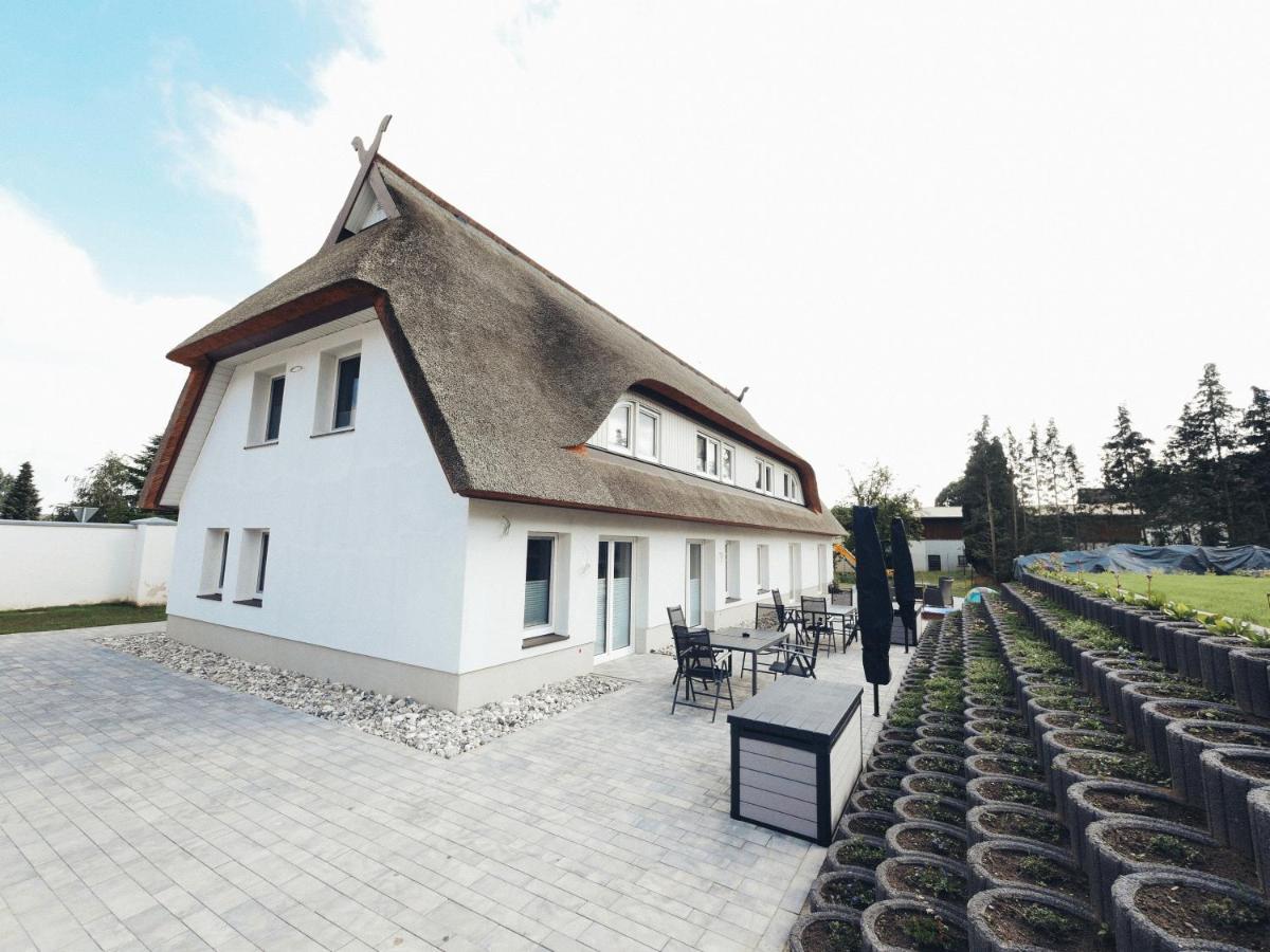 Neu Sallenthin Ferienwohnungen Am Reiterhof Sallenthin מראה חיצוני תמונה